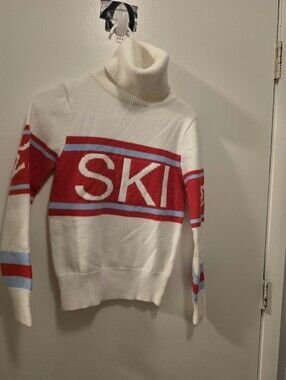 Skin White Turtleneck Sweater with Red & Light Blue Ski Stripe